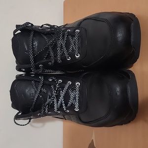 Nike ACG GOADOME HIKING BOOTS 20TH ANNIVERSARY EDITION SIZE 10 BLACK.